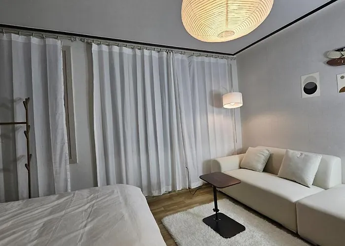 Villa Yeongdo Ocean View *