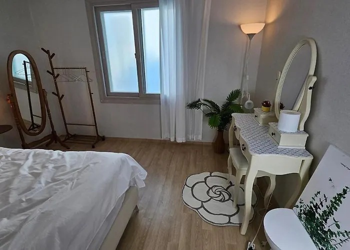 Villa Yeongdo Ocean View *